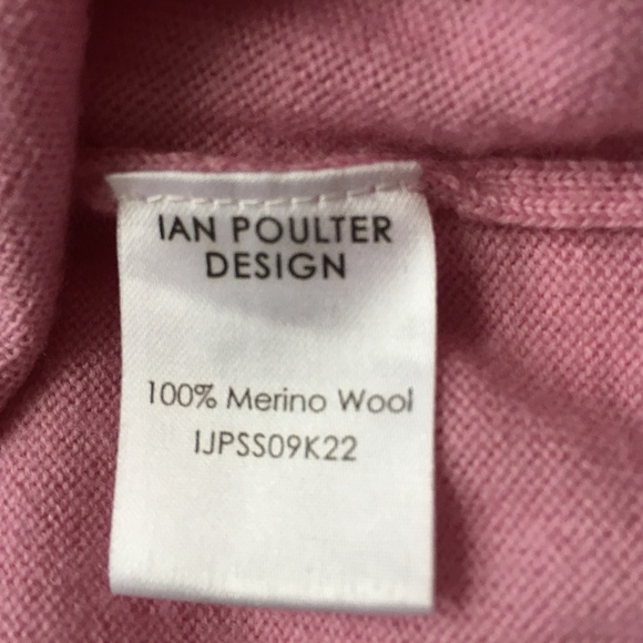 Ian Poulter Design Sweater V Neck Pullover Size M Pink 100% Merino Wool - Picture 6 of 7